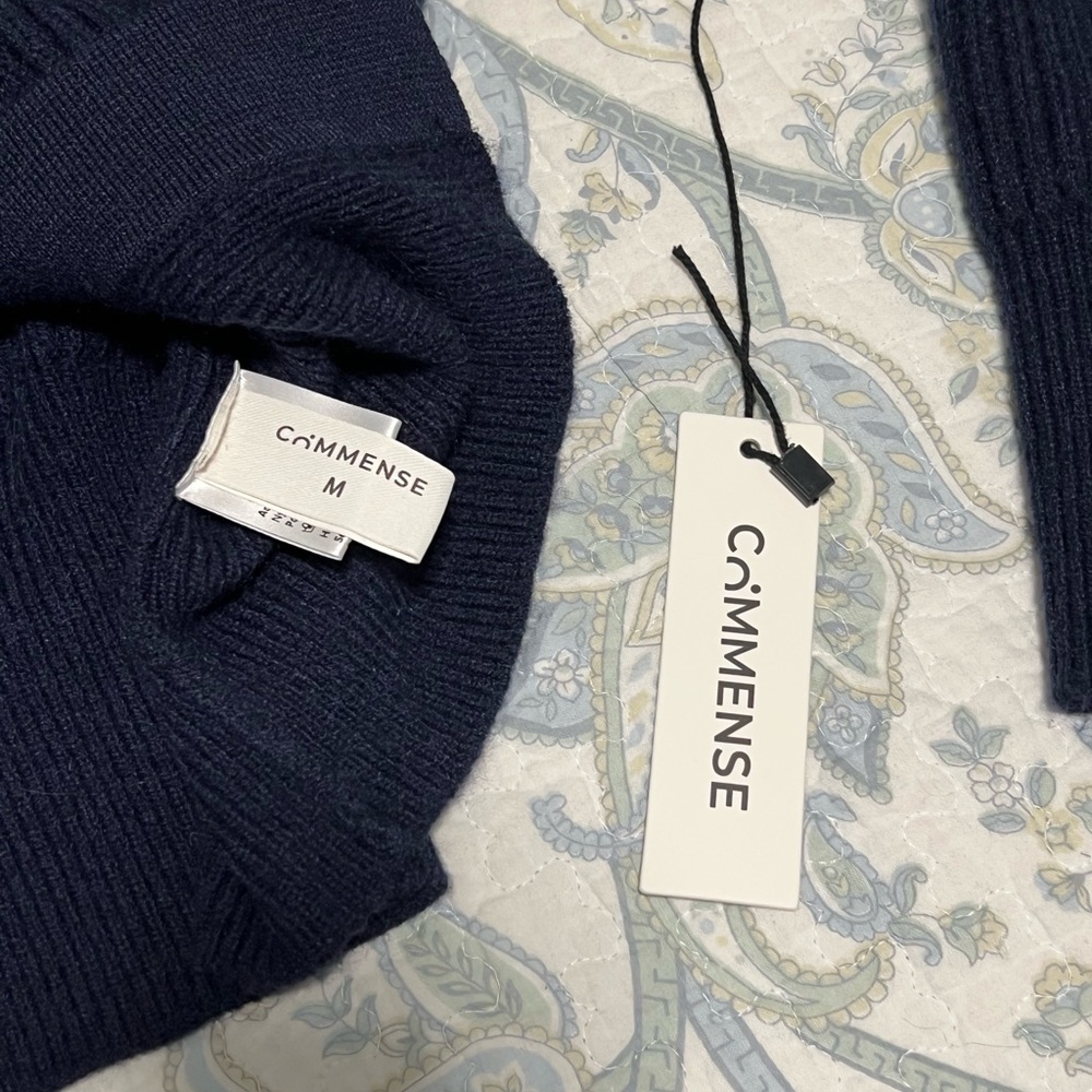 Commense Navy Ribbed Knit Cardigan with Gold Hardware - Picture 8 of 12